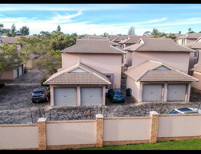 3 BEDROOM TOWNHOUSE FOR SALE IN RUIMSIG